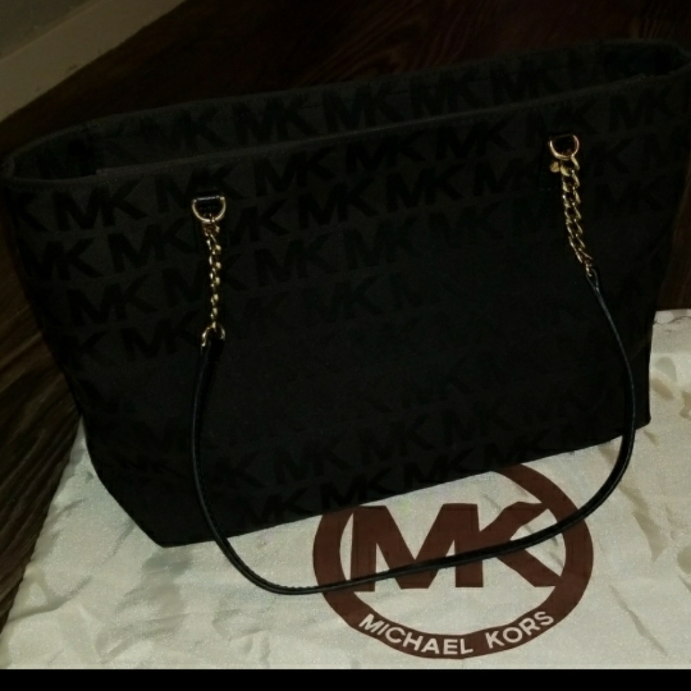 Authentic Michael Kors Purse